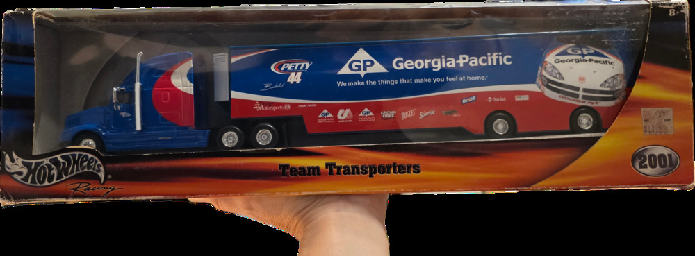 Hot Wheels Racing 2001 Petty #44 Georgia-Pacific Team Transporter Sealed Nascar